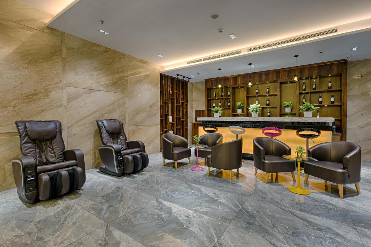 Bliss Luxury Hotel Da Nang Esterno foto