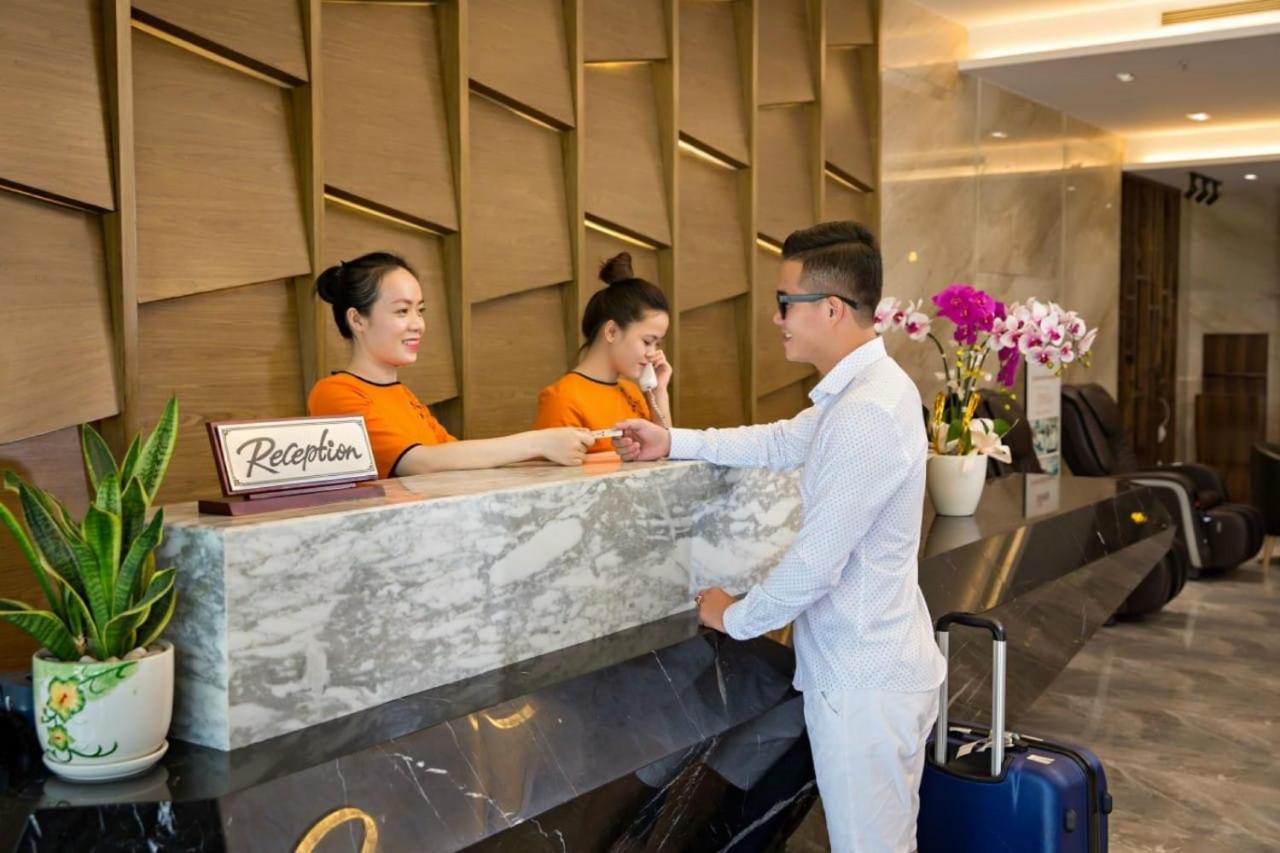 Bliss Luxury Hotel Da Nang Esterno foto
