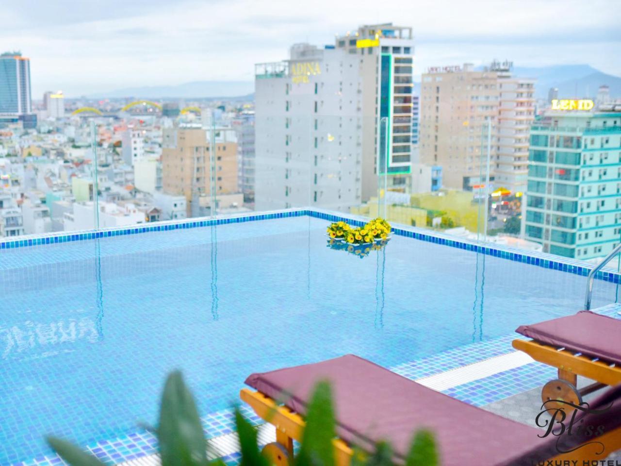 Bliss Luxury Hotel Da Nang Esterno foto