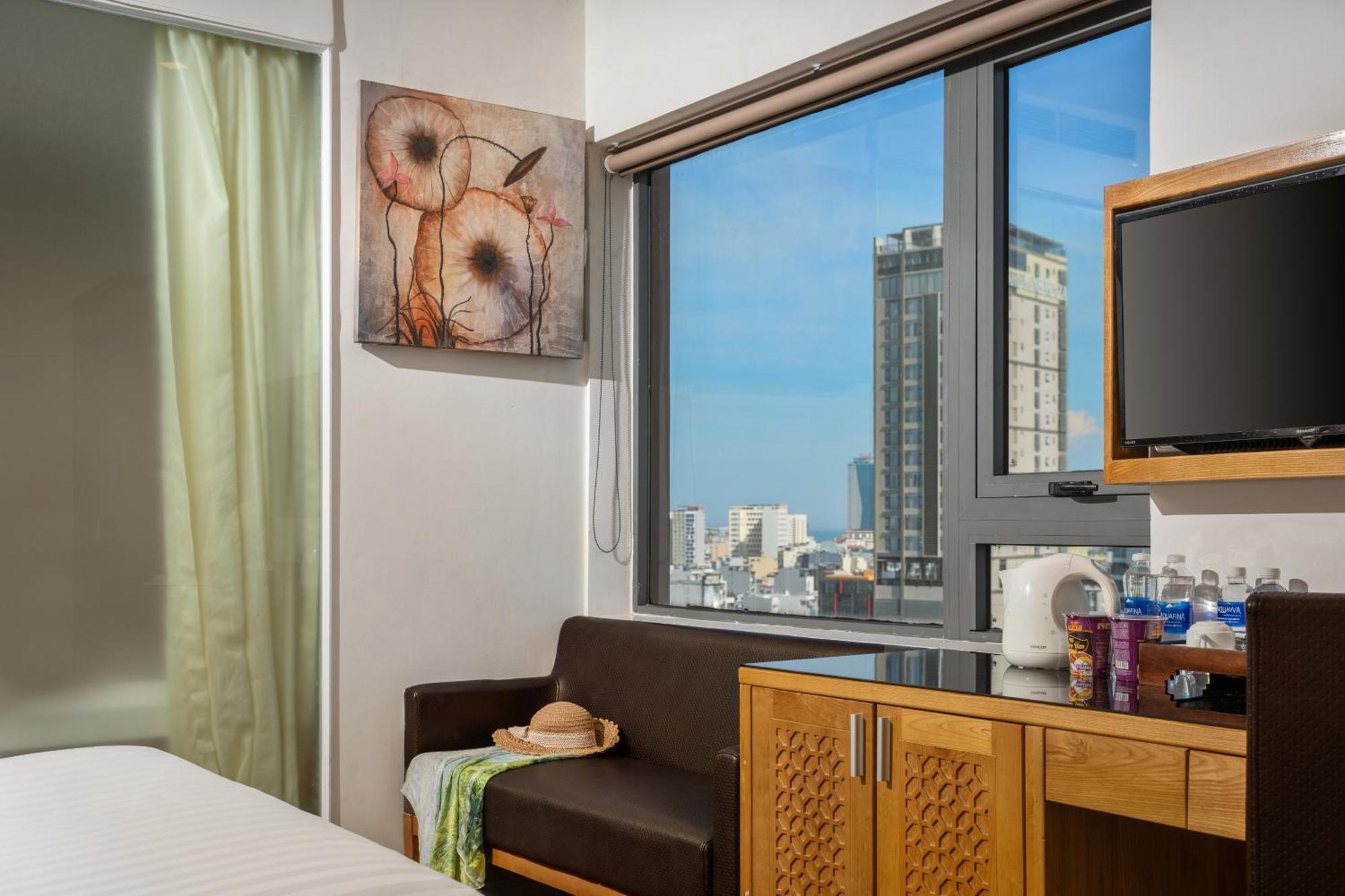Bliss Luxury Hotel Da Nang Esterno foto