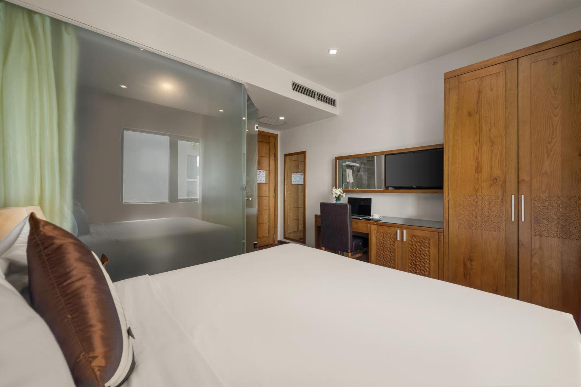 Bliss Luxury Hotel Da Nang Esterno foto