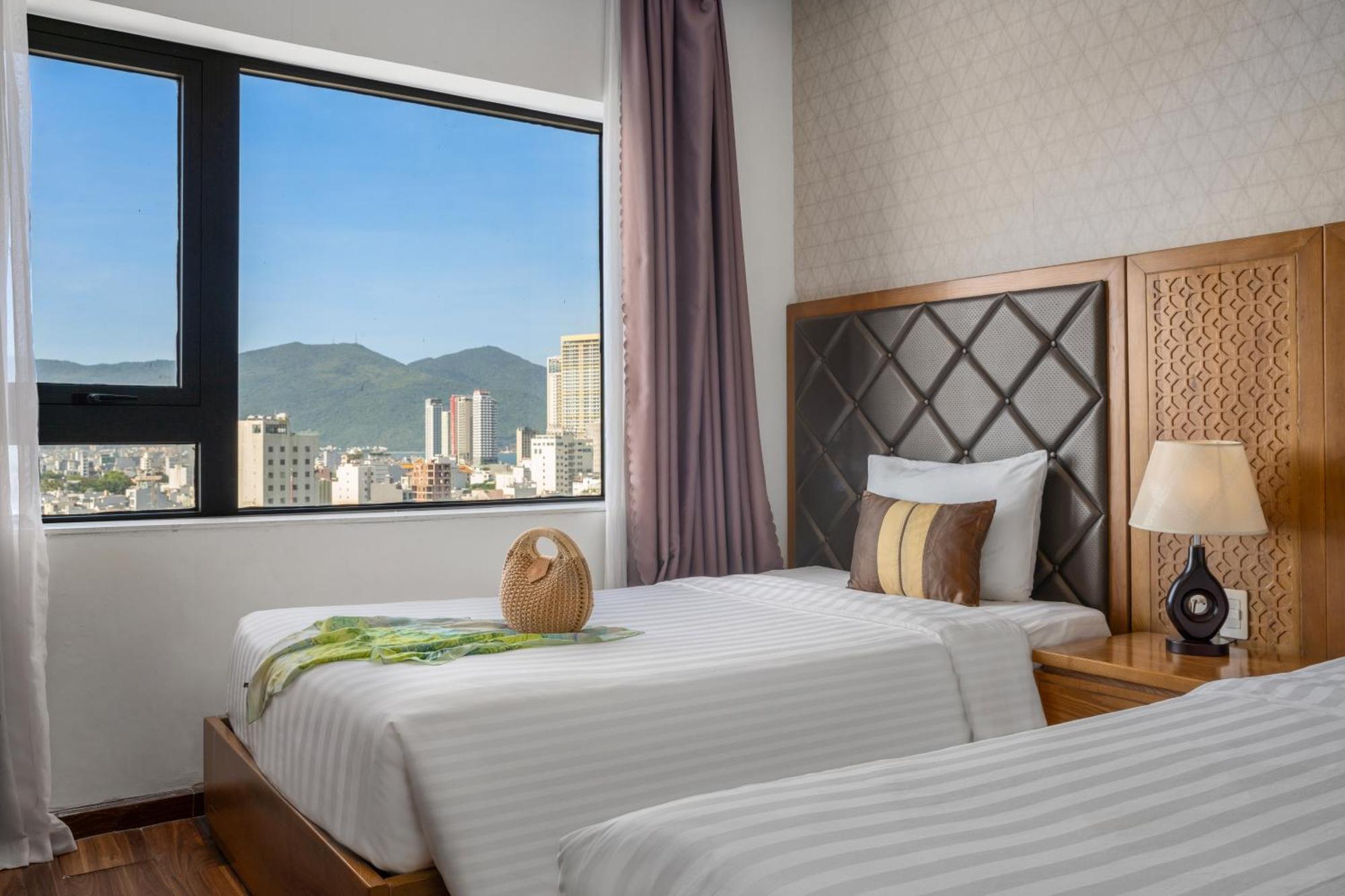 Bliss Luxury Hotel Da Nang Esterno foto