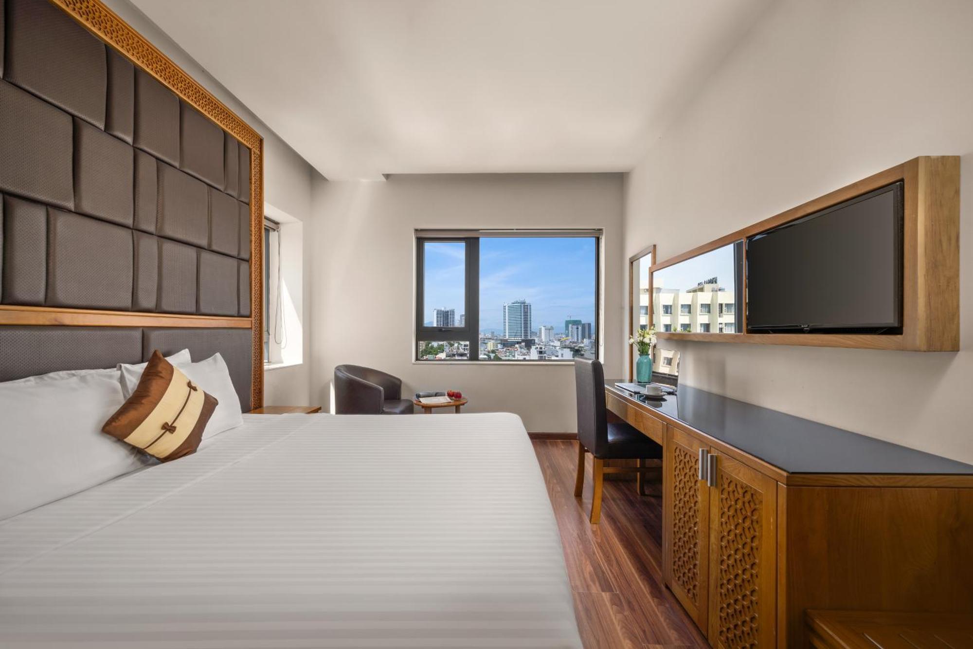 Bliss Luxury Hotel Da Nang Esterno foto